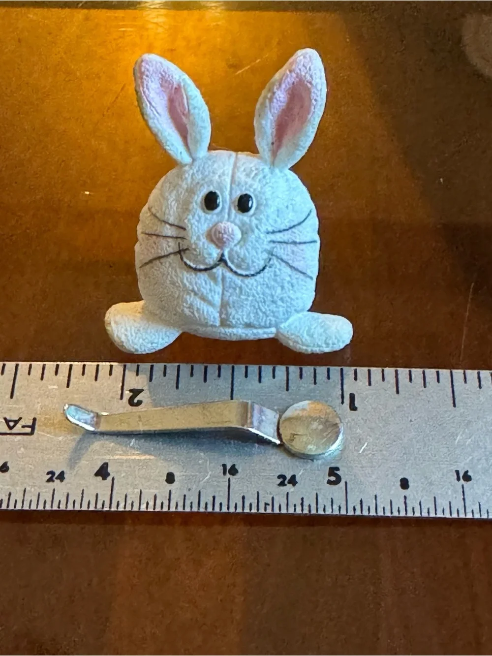 Bunny Pin Brooch Pair‎ Vintage Handcrafted Spring Easter